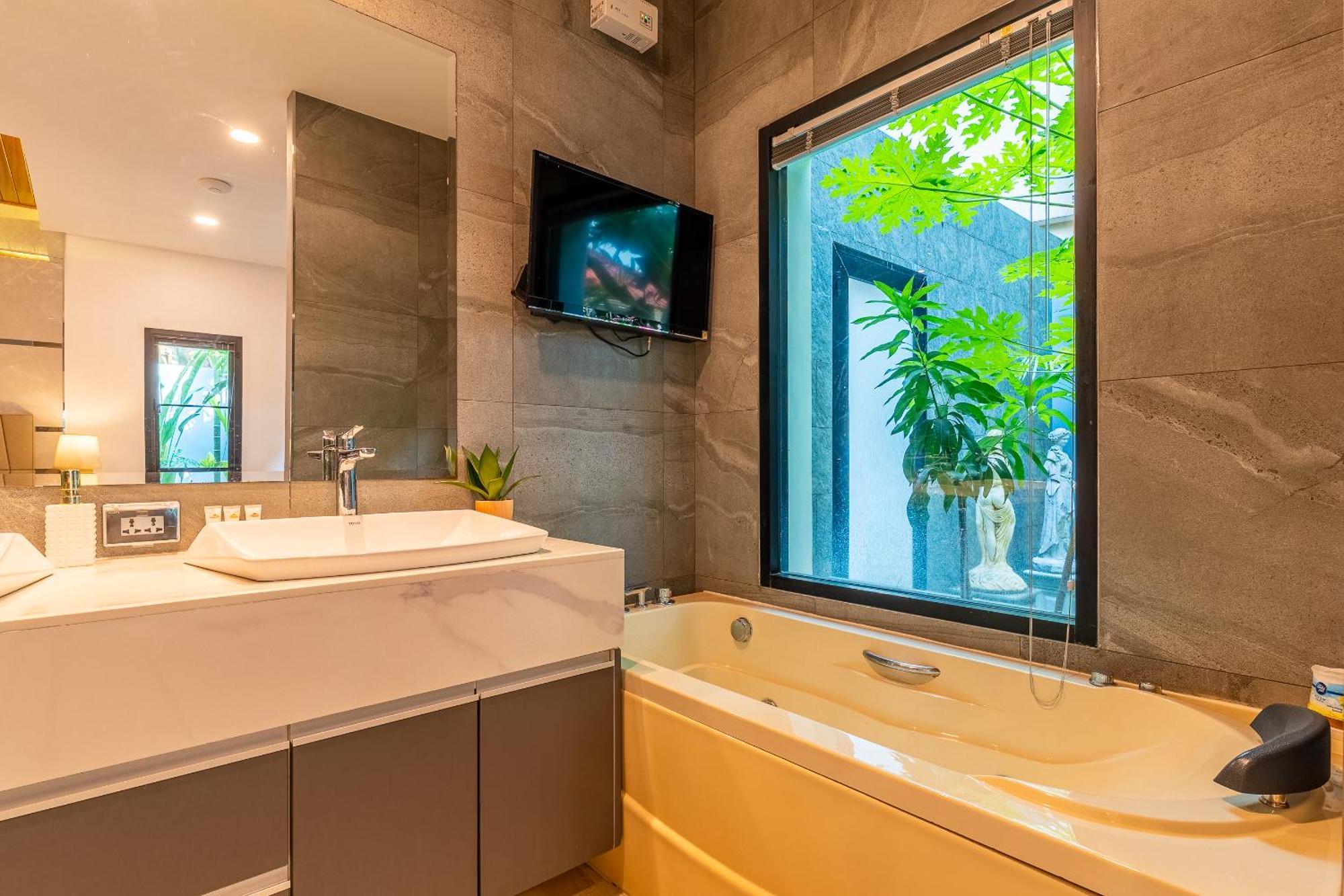 Noi's - Cozy & Modern, 15min Walk To Kamala Villa